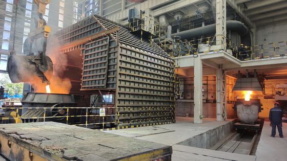 Крупный трансформатор для печи рафинирования средне-низкоуглеродистого ферромарганца 35 кВ на 380 В 12,5 МВА 50 Гц 3-фазный масляный